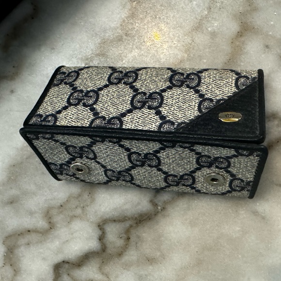 Vintage Monogram Gucci Key Holder (missing key attachment) - Picture 11 of 16